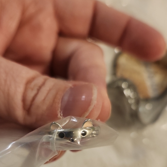 Cute Cat-Themed Kids Accessory Set - Picture 4 of 8